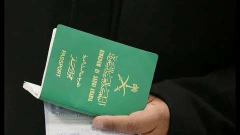 رسوم المرافقين في السعودية 2025 هل سيتم إلغاؤها حقًا؟.. إليكم التفاصيل الرسمية