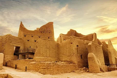 يوم التأسيس السعودي.. أجمل عبارات العزة والفخر وأقوى التهاني لمشاركتها على تويتر